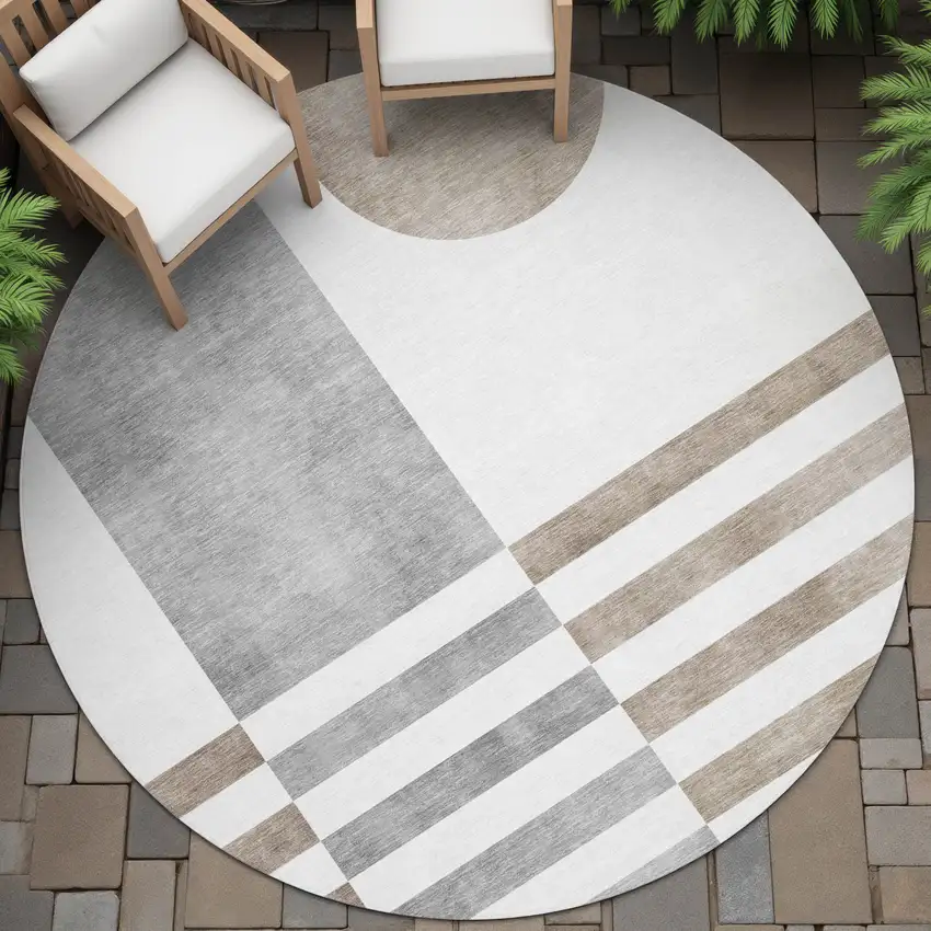 8' Ivory And Gray Round Geometric Washable Indoor Outdoor Area Rug Photo 6