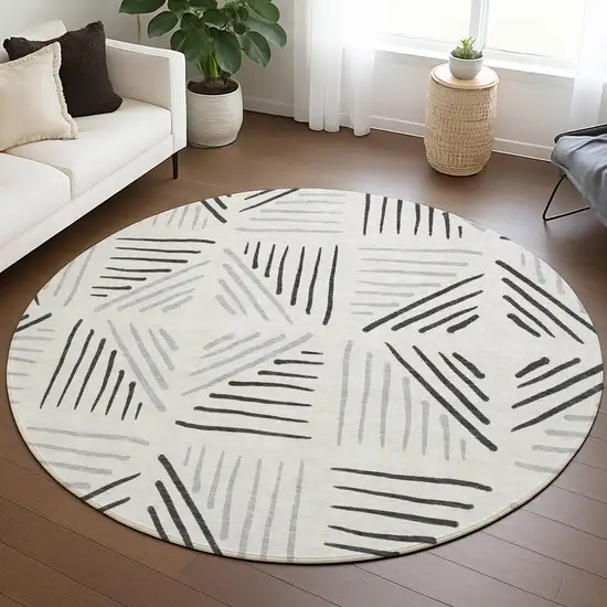 8' Ivory And Gray Round Geometric Washable Indoor Outdoor Area Rug Photo 5
