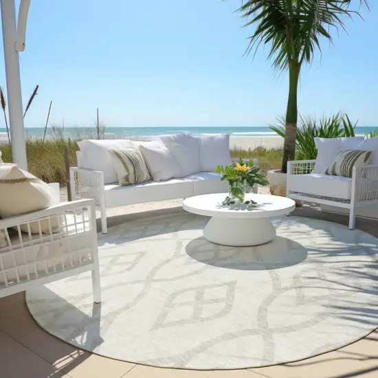 8' Ivory And Gray Round Trellis Washable Indoor Outdoor Area Rug Photo 7