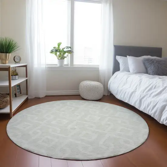 8' Ivory And Light Gray Round Geometric Washable Indoor Outdoor Area Rug Photo 6