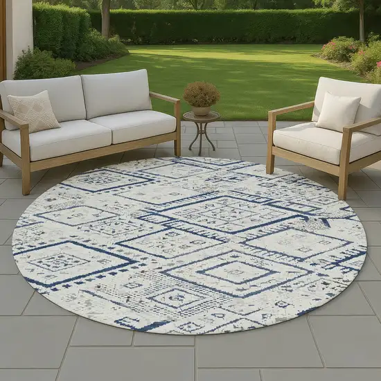 8' Ivory And Navy Blue Round Geometric Washable Indoor Outdoor Area Rug Photo 4