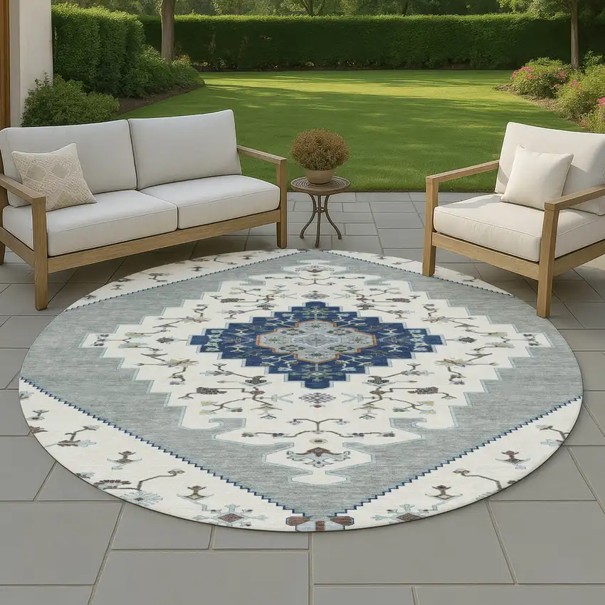 8' Ivory And Silver Round Geometric Washable Indoor Outdoor Area Rug Photo 4