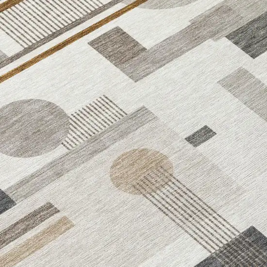 8' Ivory And Silver Round Geometric Washable Indoor Outdoor Area Rug Photo 4