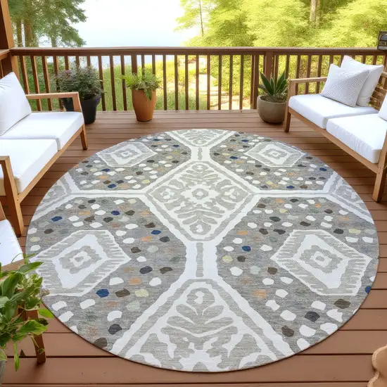 8' Ivory And Taupe Round Tribal Washable Indoor Outdoor Area Rug Photo 3