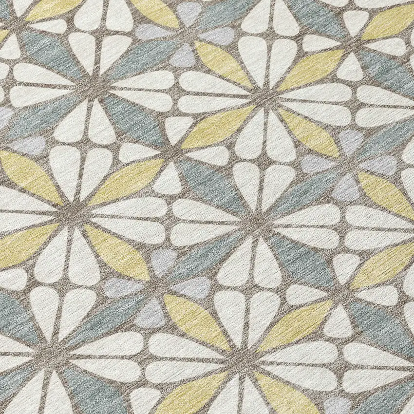 8' Ivory And Wheat Round Geometric Washable Indoor Outdoor Area Rug Photo 7
