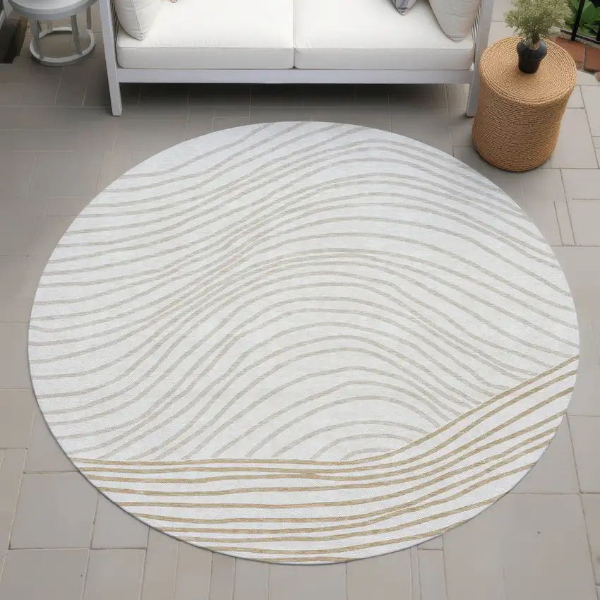 8' Ivory And Wheat Round Striped Washable Indoor Outdoor Area Rug Photo 8