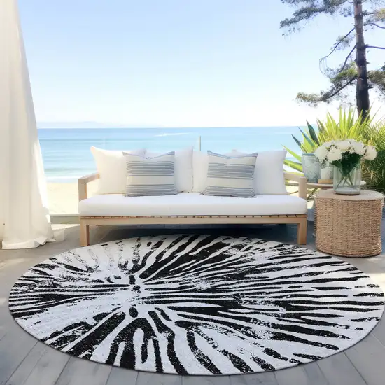 8' Ivory Black And Gray Round Abstract Washable Indoor Outdoor Area Rug Photo 6