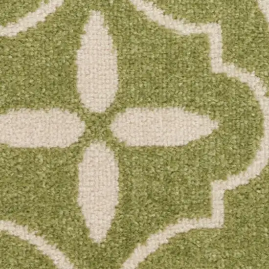 8' Ivory Black and Gray Floral Medallion Non Skid Round Rug Photo 7