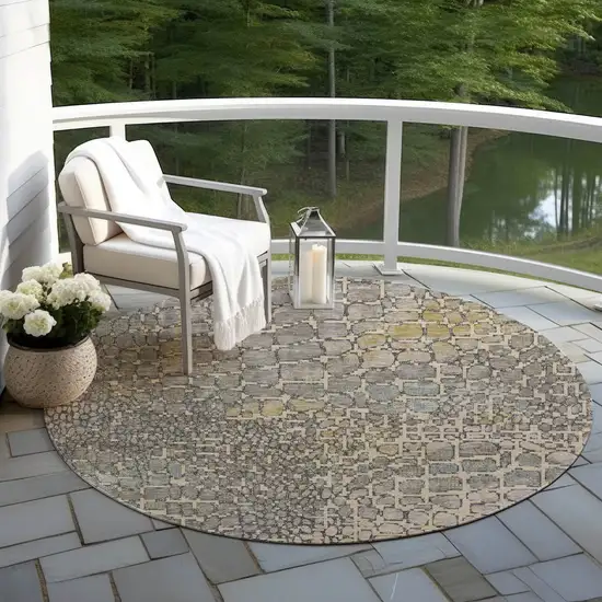 8' Ivory Gray And Black Round Abstract Washable Indoor Outdoor Area Rug Photo 7