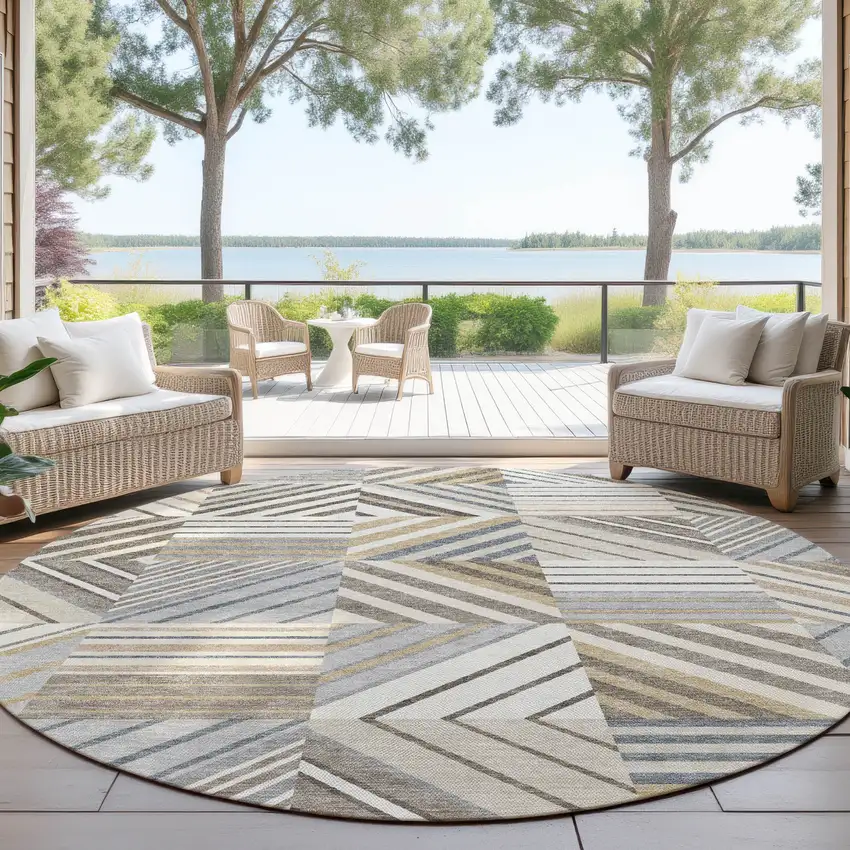 8' Ivory Gray And Brown Round Patchwork Washable Indoor Outdoor Area Rug Photo 4