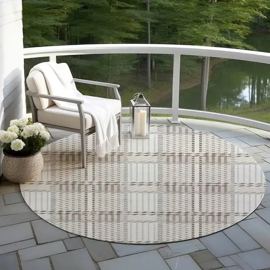 8' Ivory Gray And Brown Round Plaid Washable Indoor Outdoor Area Rug Photo 7