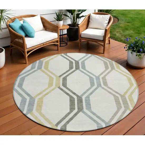 8' Ivory Gray And Wheat Round Geometric Washable Indoor Outdoor Area Rug Photo 1