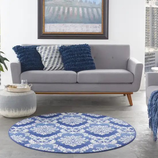 5' Ivory and Blue Damask Distressed Round Rug Photo 5