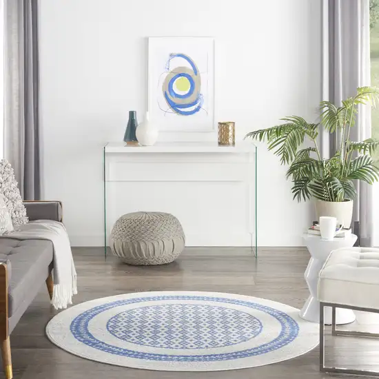 5' Ivory and Blue Geometric Distressed Round Rug Photo 6