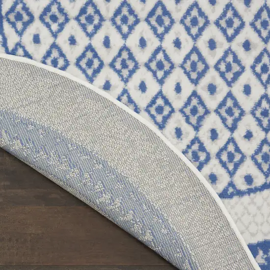 5' Ivory and Blue Geometric Distressed Round Rug Photo 9