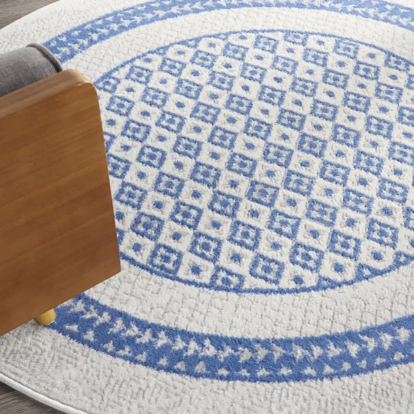 5' Ivory and Blue Geometric Distressed Round Rug Photo 8