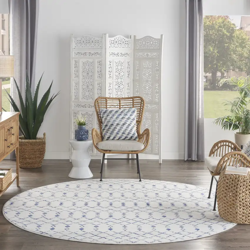 8' Ivory and Blue Geometric Round Rug Photo 6