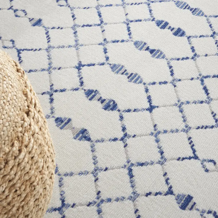 5' Ivory and Blue Geometric Round Rug Photo 8