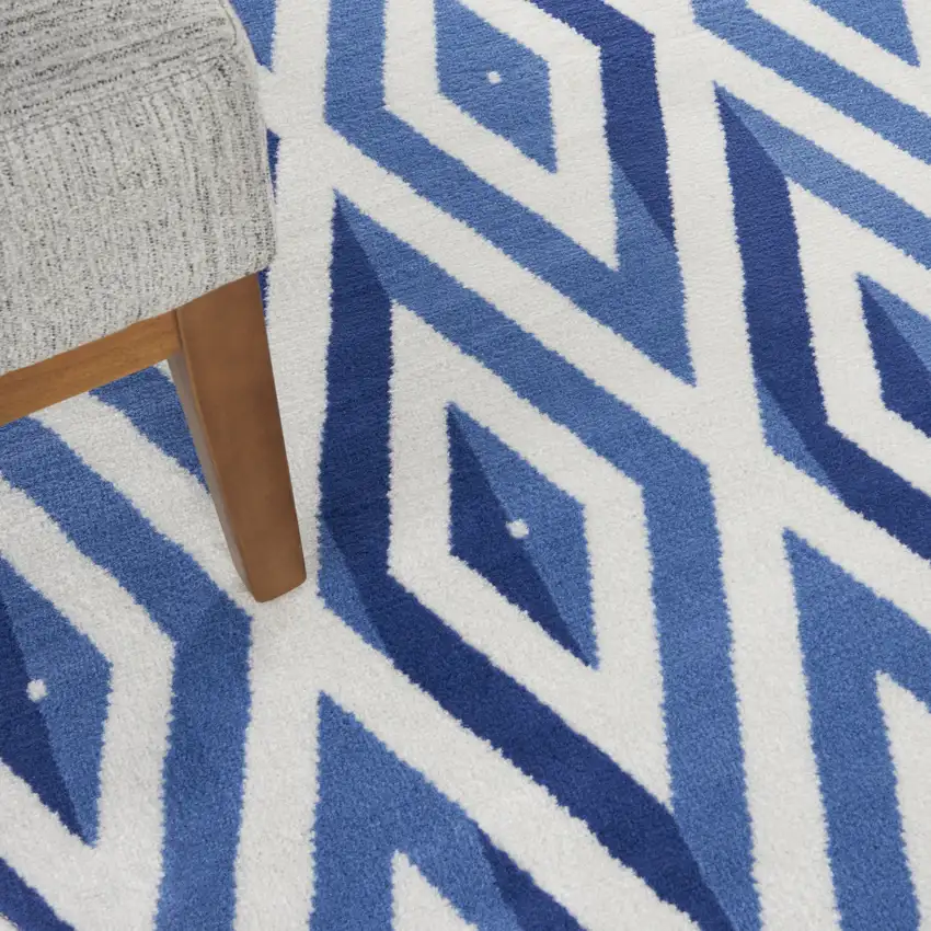 5' Ivory and Blue Geometric Round Rug Photo 9