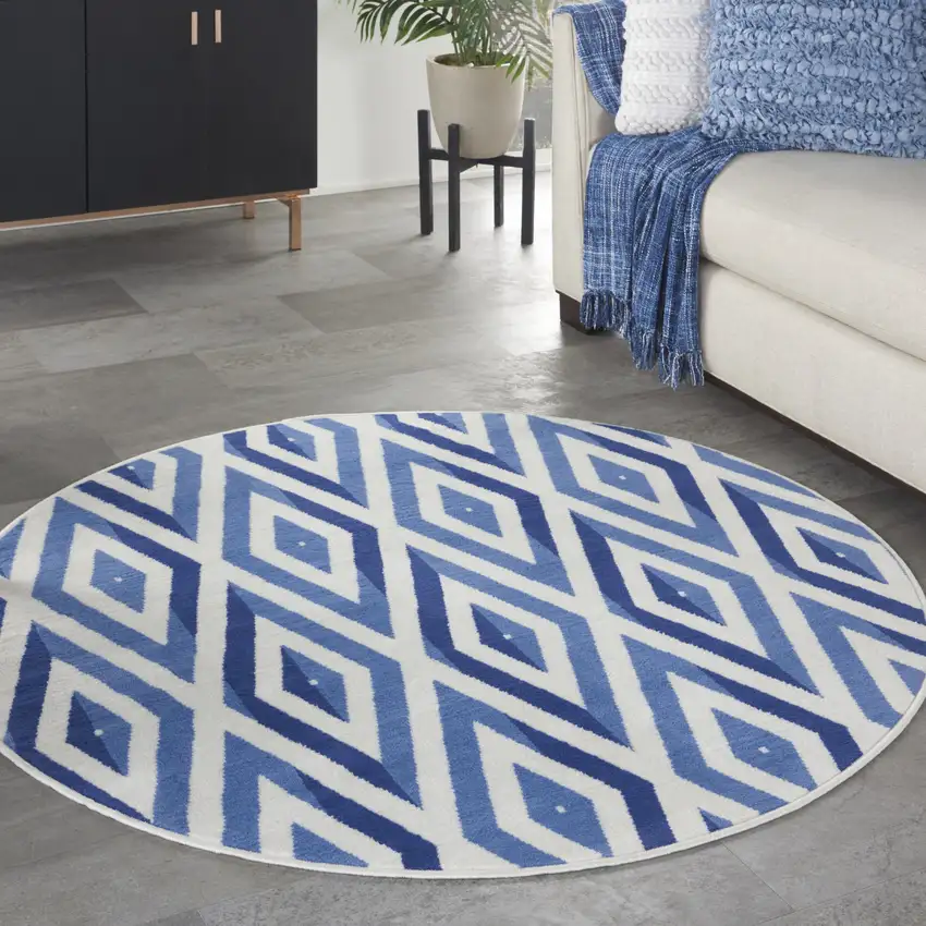 5' Ivory and Blue Geometric Round Rug Photo 4
