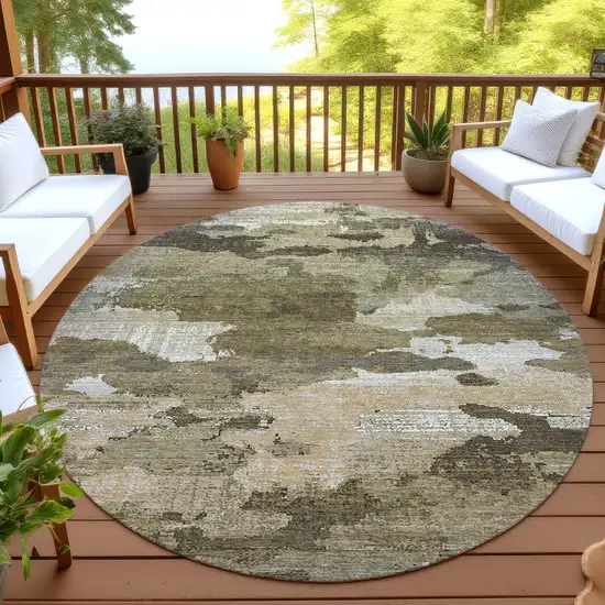 8' Khaki And Beige Round Abstract Washable Indoor Outdoor Area Rug Photo 4