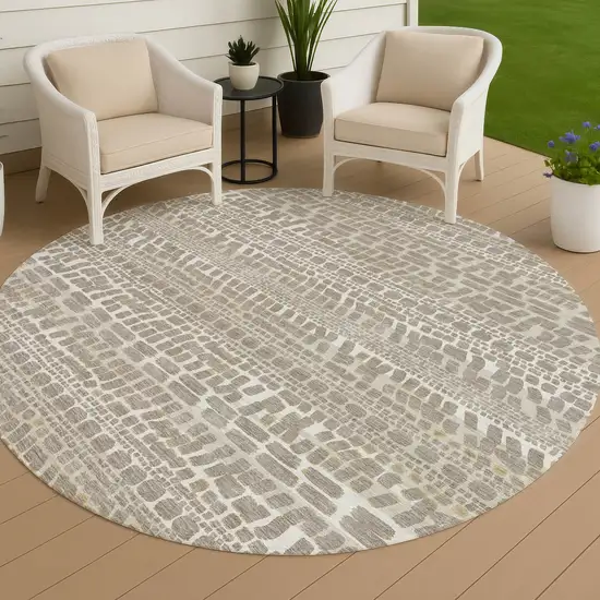 8' Khaki And Beige Round Abstract Washable Indoor Outdoor Area Rug Photo 4