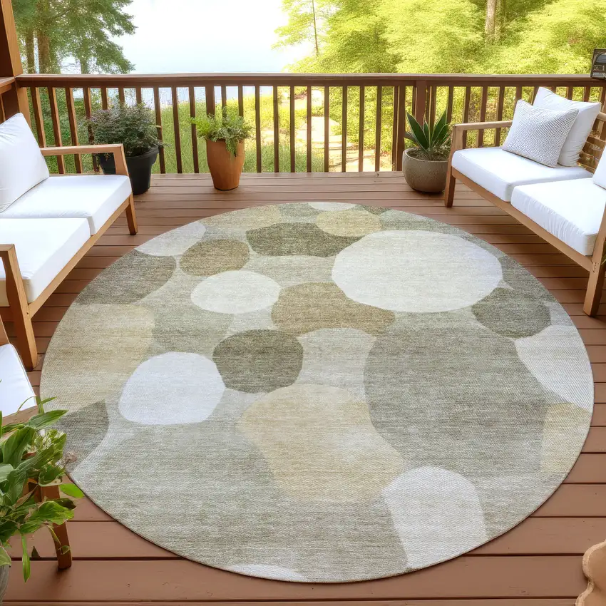 8' Khaki And Beige Round Geometric Washable Indoor Outdoor Area Rug Photo 4