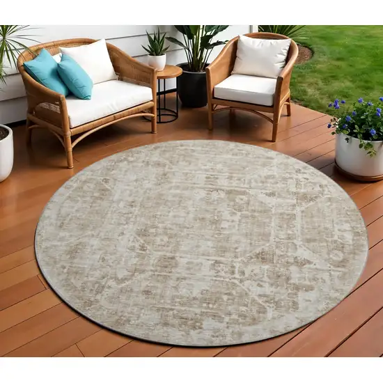 8' Khaki And Ivory Round Tribal Washable Indoor Outdoor Area Rug Photo 1