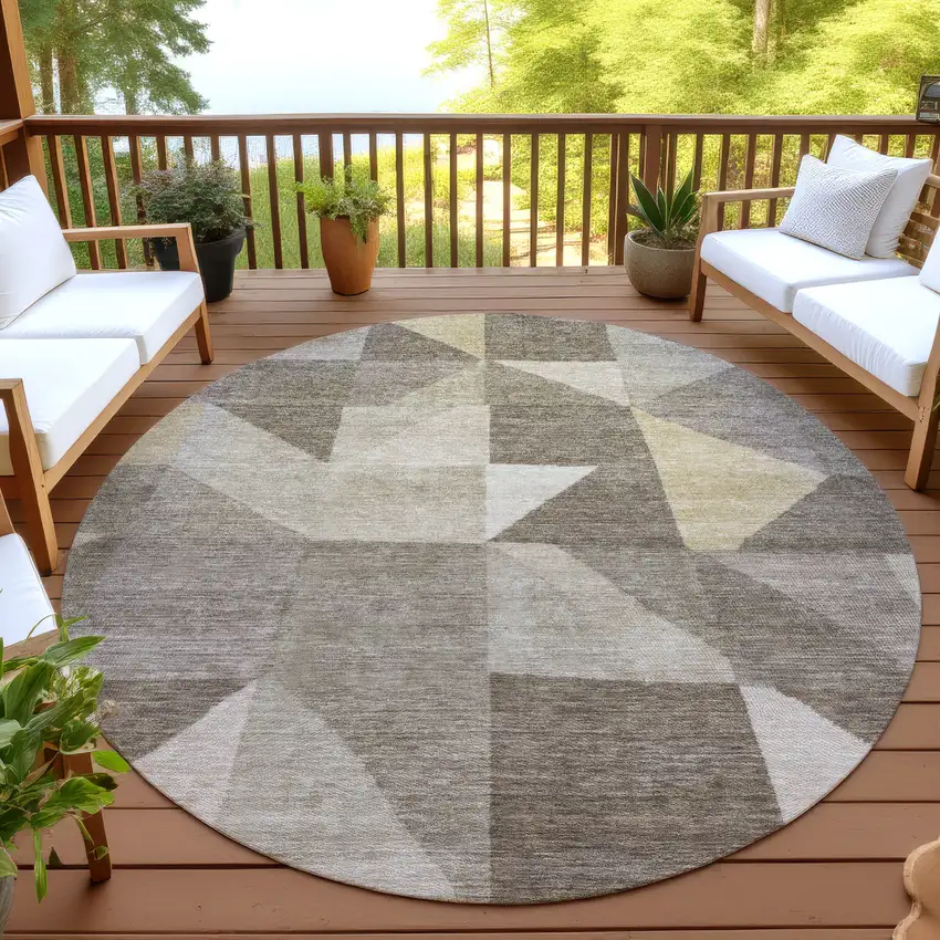 8' Khaki And Taupe Round Geometric Washable Indoor Outdoor Area Rug Photo 4