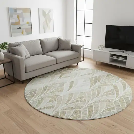 8' Khaki Beige And Ivory Geometric Washable Round Rug With UV Protection Photo 2