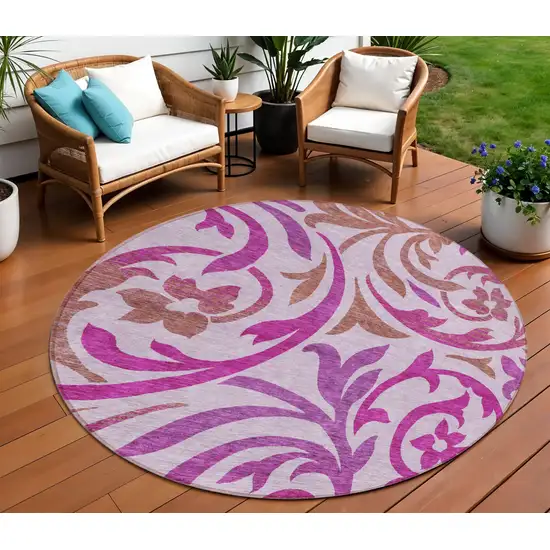 8' Lavender Blush And Purple Round Floral Washable Indoor Outdoor Area Rug Photo 1