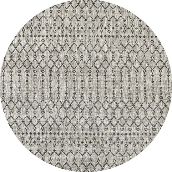 8' Light Gray And Black Round Trellis Indoor Outdoor Area Rug Photo 3