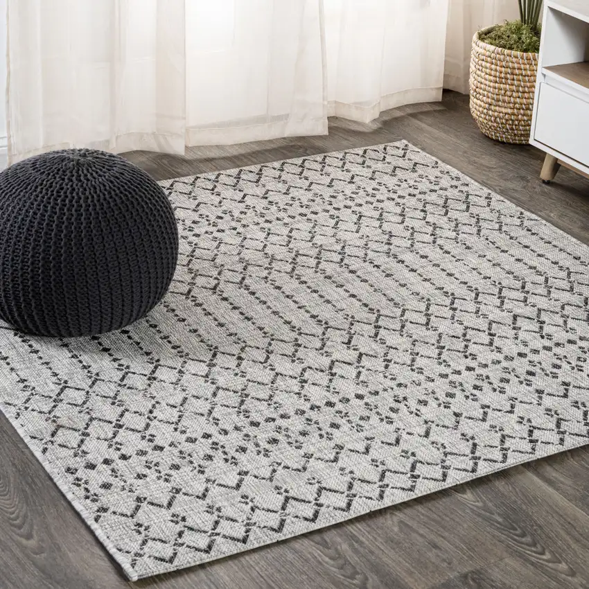 3' Light Gray And Black Square Trellis Indoor Outdoor Area Rug Photo 4