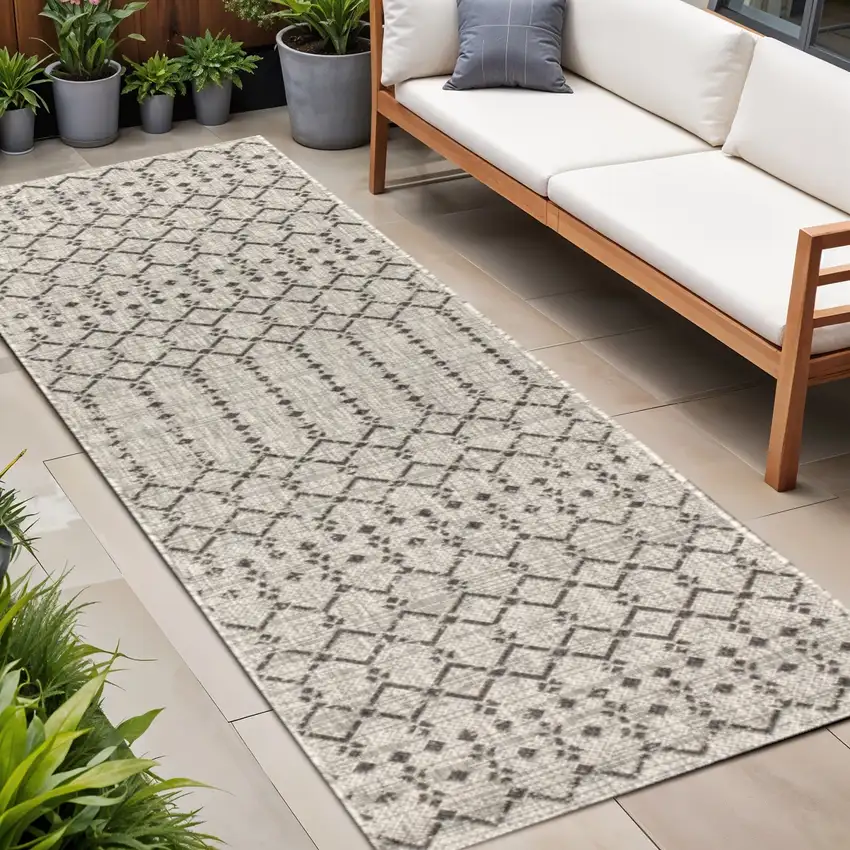 8' Light Gray And Black Trellis Indoor Outdoor Runner Rug Photo 1