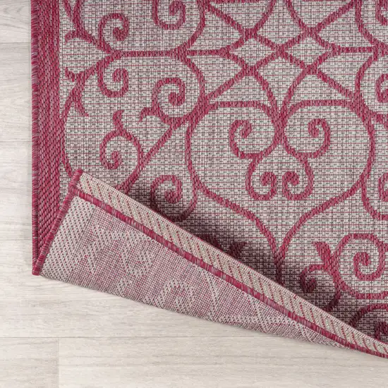 5' Light Gray And Fuchsia Round Geometric Indoor Outdoor Area Rug Photo 6