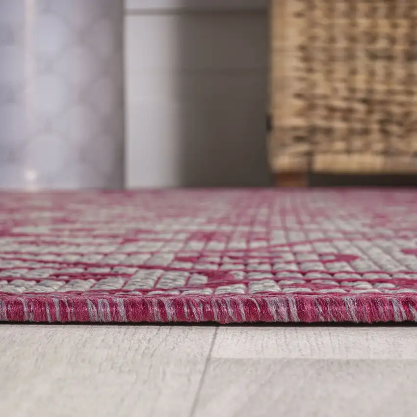 5' Light Gray And Fuchsia Round Geometric Indoor Outdoor Area Rug Photo 7