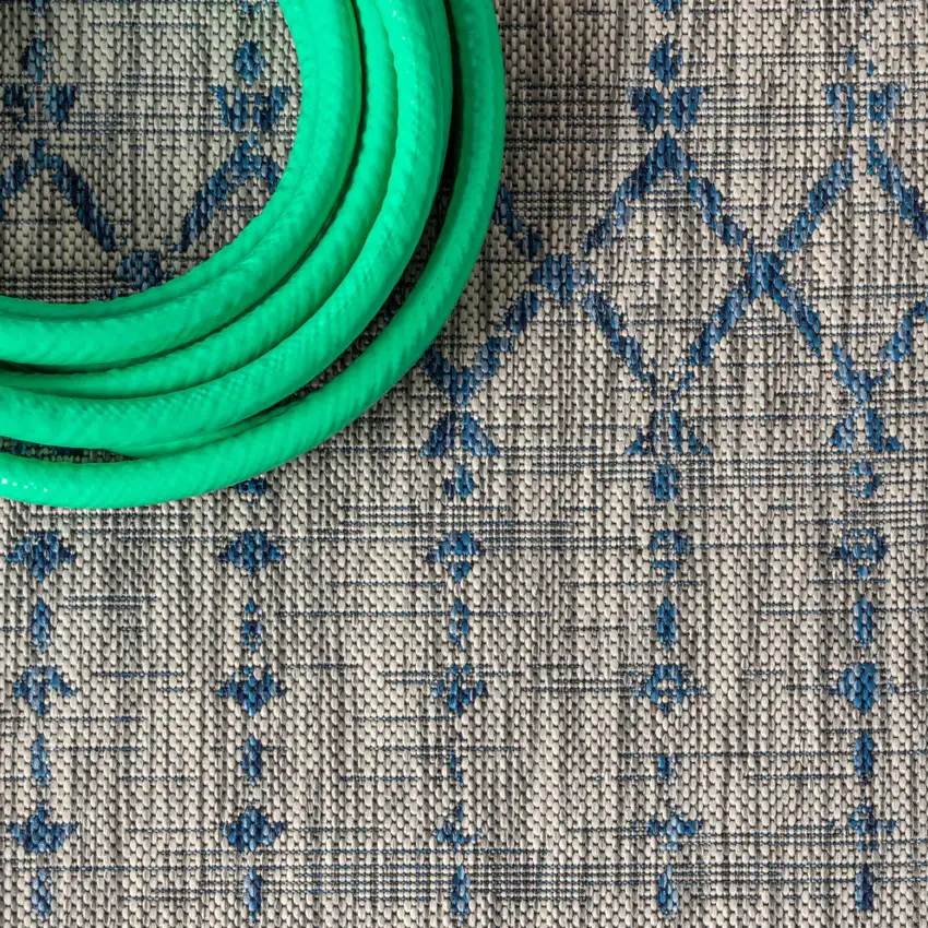 6' Light Gray And Navy Blue Round Trellis Indoor Outdoor Area Rug Photo 7