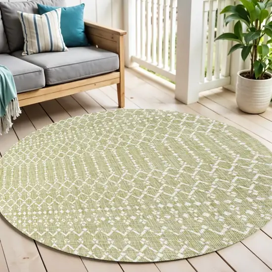 5' Light Green And Cream Round Trellis Indoor Outdoor Area Rug Photo 1