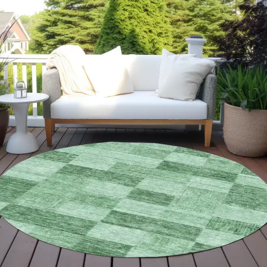 8' Light Green And Dark Green Round Geometric Washable Indoor Outdoor Area Rug Photo 7