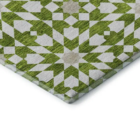 8' Lime Green And Ivory Geometric Washable Round Rug With UV Protection Photo 7