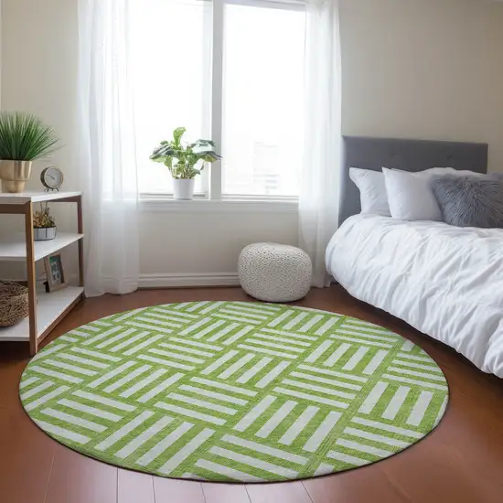8' Lime Green And Ivory Round Geometric Washable Indoor Outdoor Area Rug Photo 7