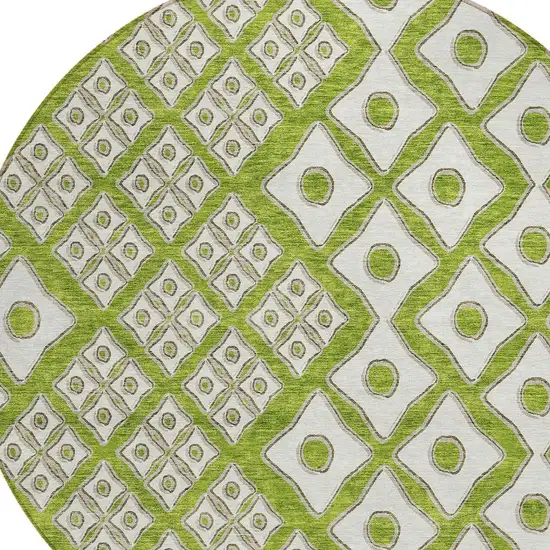 8' Lime Green And Ivory Round Geometric Washable Indoor Outdoor Area Rug Photo 4