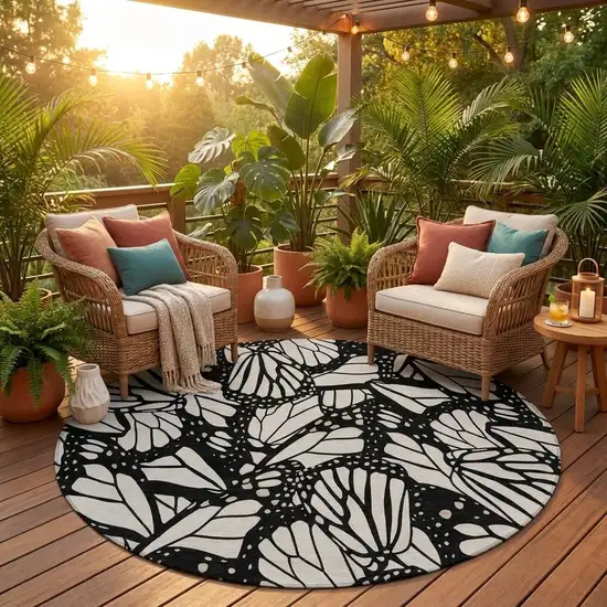 8' Linen And Ivory Round Animal Print Washable Indoor Outdoor Area Rug Photo 1