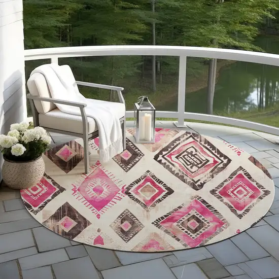 8' Linen And Pink Round Aztec Washable Indoor Outdoor Area Rug Photo 5