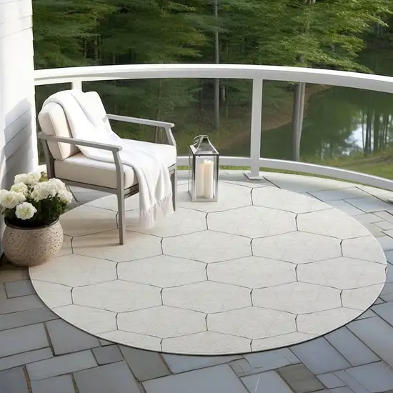 8' Linen Beige And Black Round Geometric Washable Indoor Outdoor Area Rug Photo 6