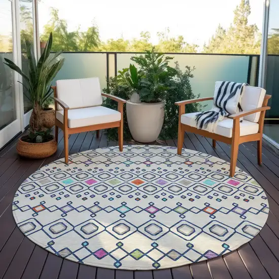 8' Linen Pink And Orange Round Geometric Washable Indoor Outdoor Area Rug Photo 6