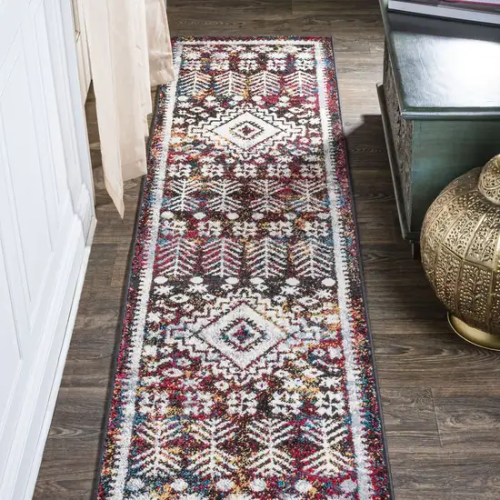 8' Medallion Runner Rug Photo 5