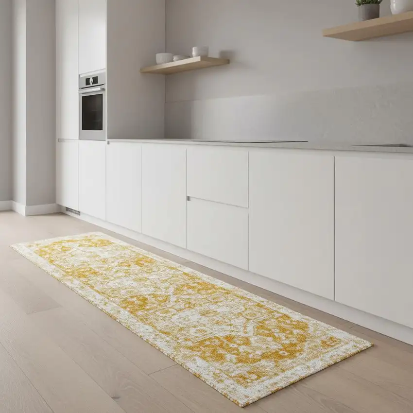 8' Medallion Runner Rug Photo 1