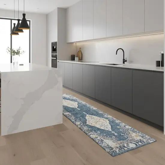 8' Medallion Runner Rug Photo 1