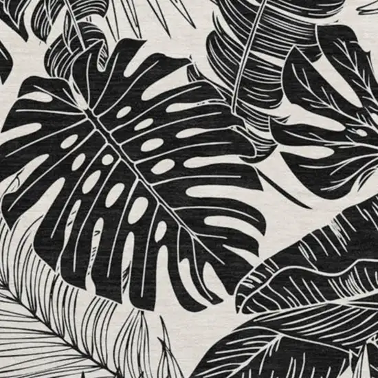 8' Midnight And Ivory Geometric Washable Round Rug With UV Protection Photo 4